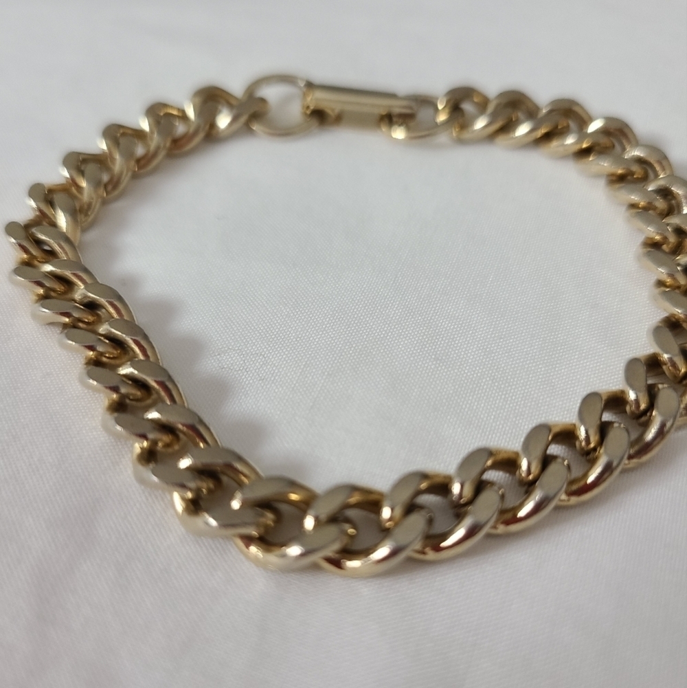 Goldtone Link Bracelet - Picture 6 of 10